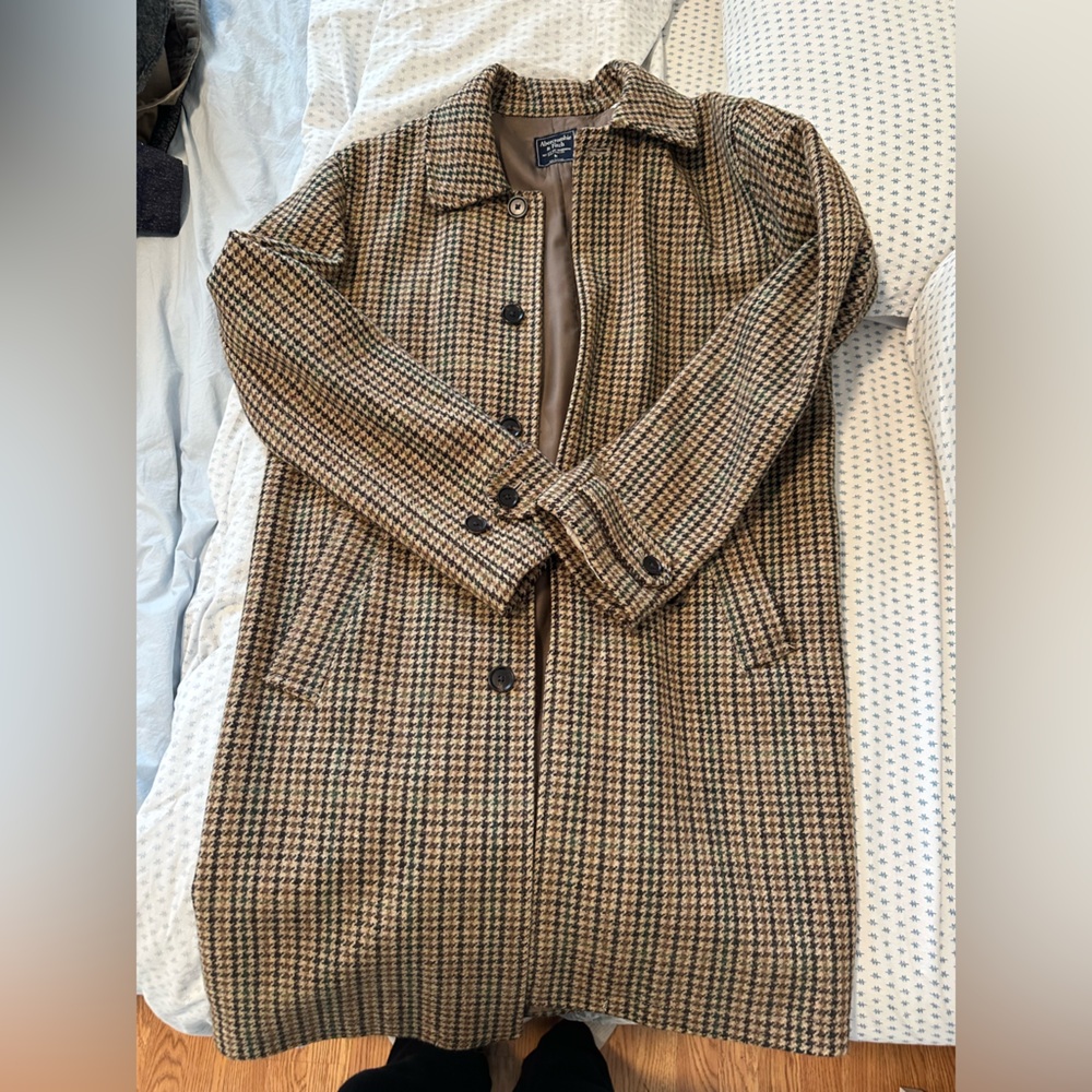 Abercrombie and Fitch Men’s “dad coat” overcoat, Abraham Moon tweed, size M